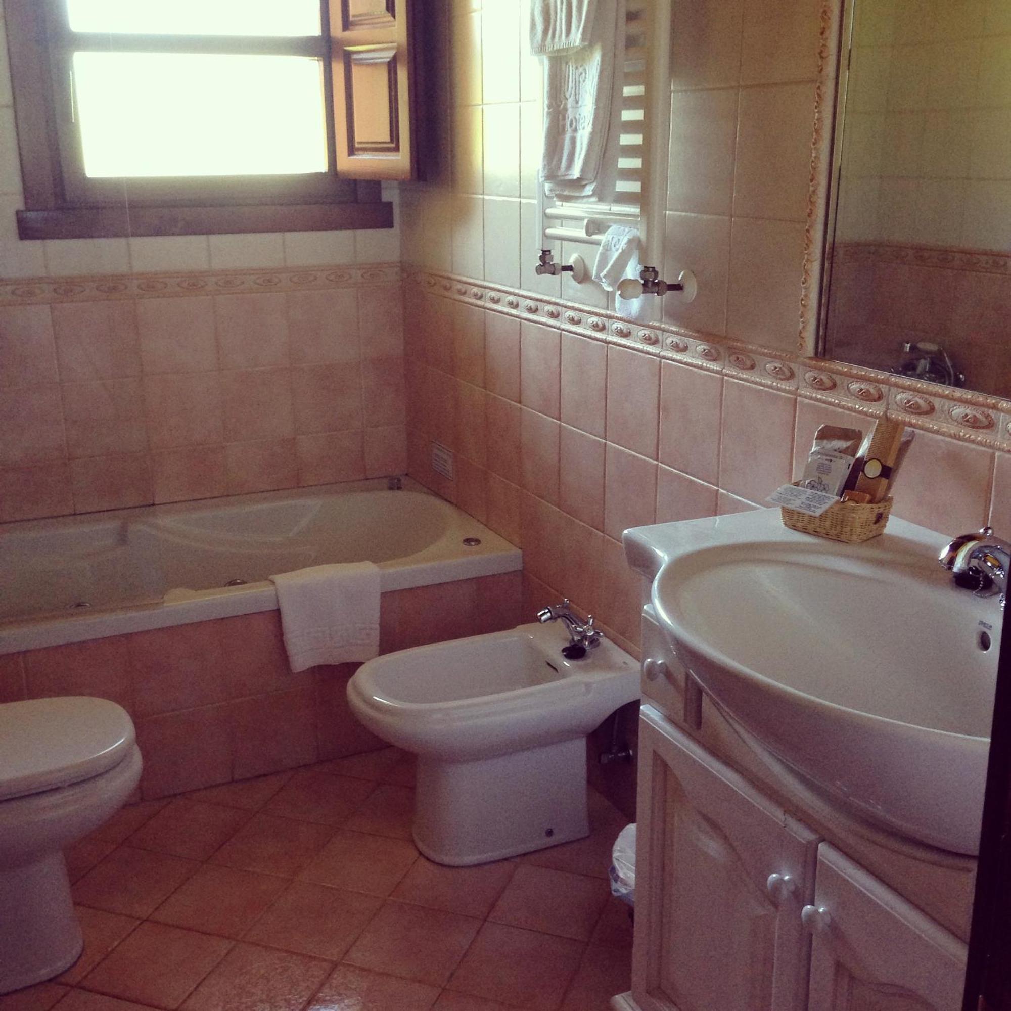 Hotel Rural La Lluriga La Galguera Pokoj fotografie